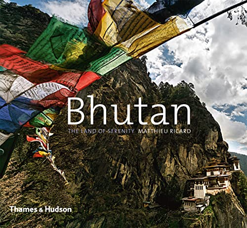 9780500290446: Bhutan: The Land of Serenity [Idioma Ingls]