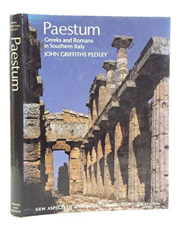 Imagen de archivo de Paestum, Greeks and Romans in Southern Italy: Greeks and Romans in Southern Italy a la venta por ThriftBooks-Atlanta