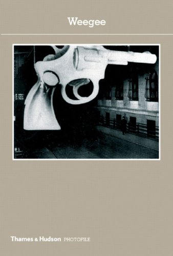 Imagen de archivo de Weegee (Photofile) a la venta por WorldofBooks