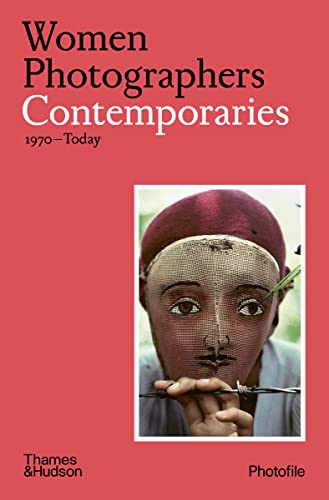 Stock image for Women Photographers. Contemporaries, 1970-Today for sale by Blackwell's