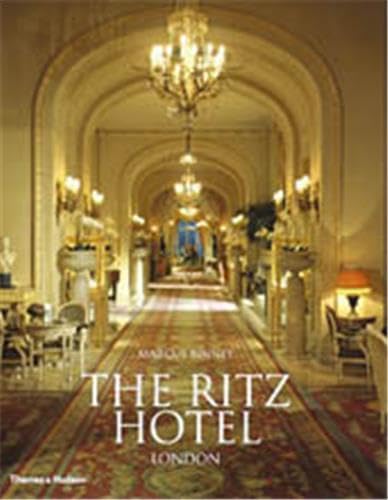 9780500512791: THE RITZ HOTEL /ANGLAIS