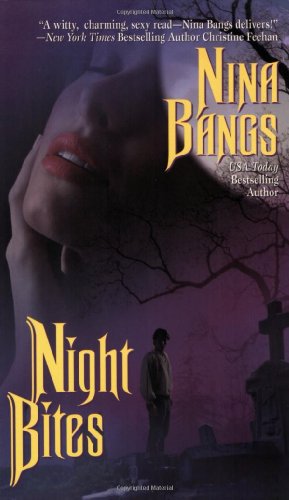 9780505526144: Night Bites (Mackenzie Vampires, Book 2)