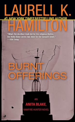 9780515134476: Burnt Offerings (Anita Blake, Vampire Hunter, Book 7)