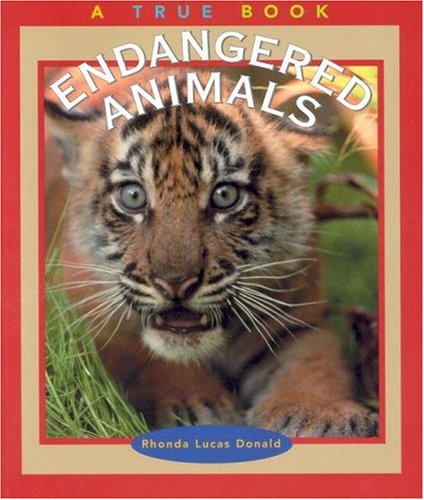 Beispielbild fr Endangered Animals zum Verkauf von ThriftBooks-Atlanta