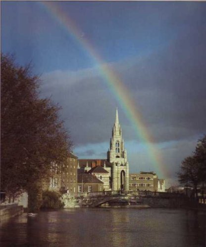 Imagen de archivo de Ireland : A Photographic Journey a la venta por Better World Books: West