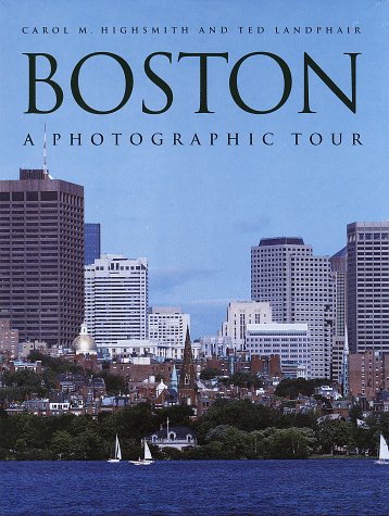 Beispielbild fr Boston : A Photographic Tour zum Verkauf von Better World Books