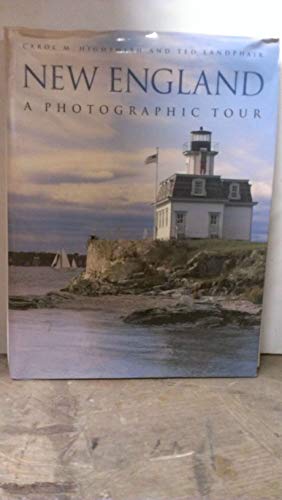 Beispielbild fr New England: A Photographic Tour zum Verkauf von Wonder Book
