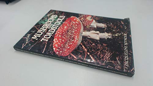 9780517250693: THE COLOR NATURE LIBRARY MUSHROOMS AND TOADSTOOLS