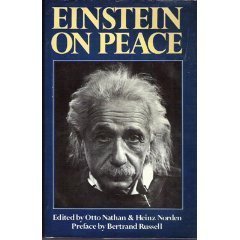 9780517345801: Einstein on Peace
