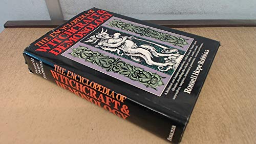 9780517362457: The Encyclopedia of Witchcraft and Demonology