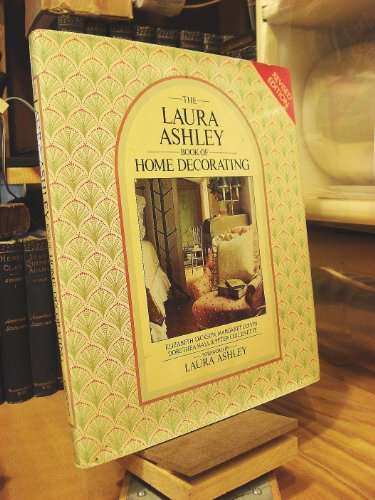 9780517556863: Laura Ashley Book of Home Decorating