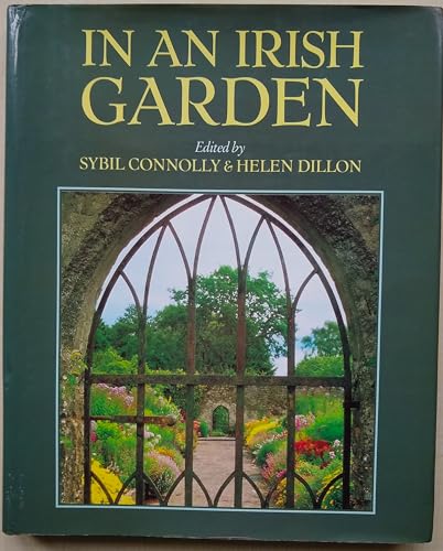 Imagen de archivo de In an Irish Garden a la venta por ThriftBooks-Atlanta