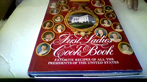 Imagen de archivo de First Ladies Cookbook a la venta por ThriftBooks-Atlanta