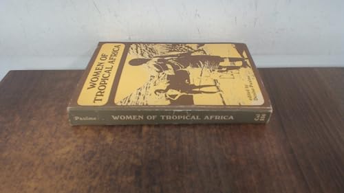 Beispielbild fr Women of Tropical Africa zum Verkauf von ThriftBooks-Dallas