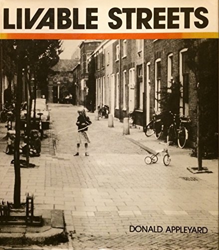 Imagen de archivo de Livable Streets a la venta por Ethan Daniel Books