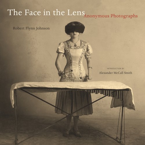 Beispielbild fr The Face in the Lens: Anonymous Photographs zum Verkauf von Powell's Bookstores Chicago, ABAA
