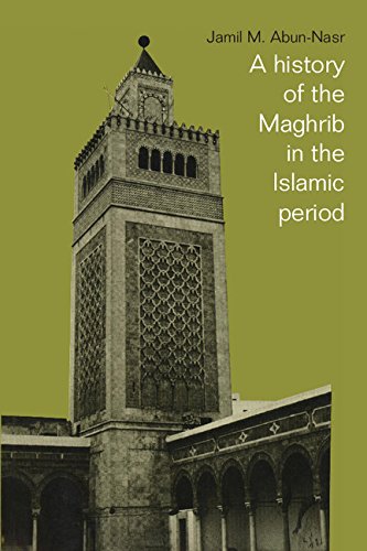 9780521331845: A History of the Maghrib in the Islamic Period