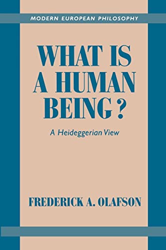 Beispielbild fr What Is a Human Being? : A Heideggerian View zum Verkauf von Better World Books