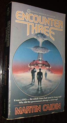 Imagen de archivo de Encounter Three a la venta por ThriftBooks-Phoenix