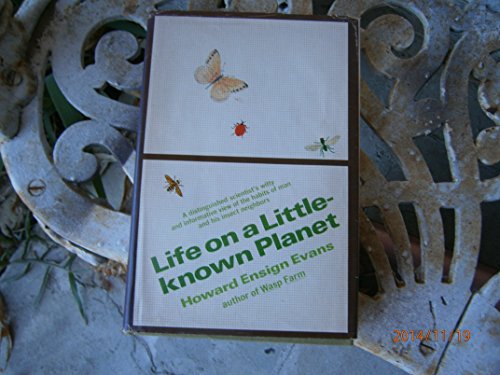 9780525145554: Life on a Little-Known Planet