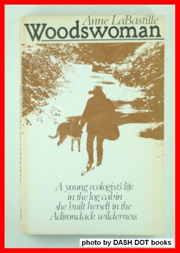 Imagen de archivo de Woodswoman a la venta por Better World Books: West