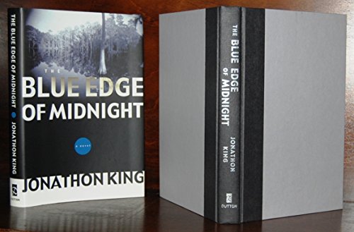 9780525946434: The Blue Edge of Midnight (Max Freeman Novels)
