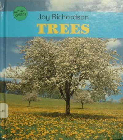 Imagen de archivo de Trees a la venta por Better World Books
