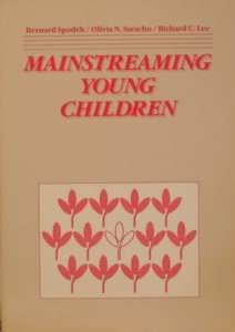 9780534028039: Mainstreaming Young Children