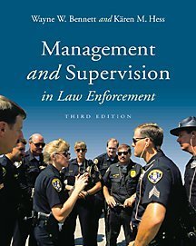 Beispielbild fr Management and Supervision in Law Enforcement zum Verkauf von Better World Books