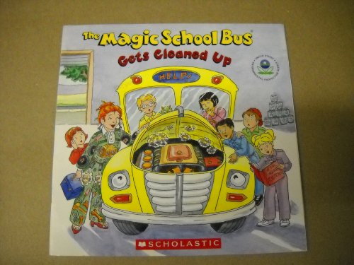 9780545000321: Magic School Bus Gets Cleaned Up