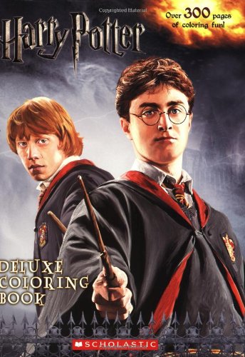Imagen de archivo de Harry Potter Deluxe Coloring Book (Harry Potter Movies 1-6) (Harry Potter Movie Tie-In) a la venta por BookHolders