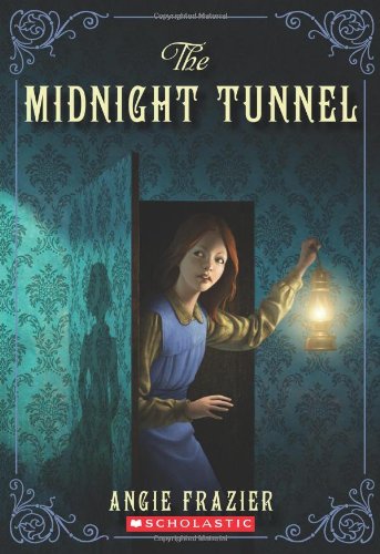 Stock image for The Midnight Tunnel (Suzanna Snow Mysteries) for sale by Gulf Coast Books