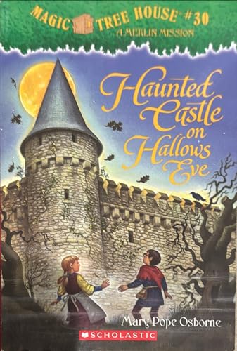 Beispielbild fr Haunted Castle on Hallows Eve. Magic Treehouse #30 A Merlin Mission zum Verkauf von Better World Books