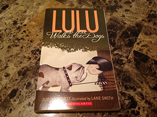 Imagen de archivo de Lulu Walks the Dogs a la venta por Montclair Book Center