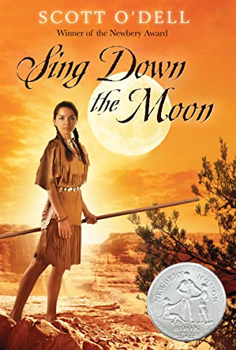 9780547406329: Sing Down the Moon: A Newbery Honor Award Winner