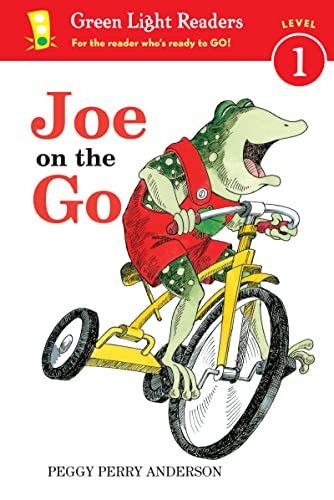 9780547745633: JOE ON THE GO (Green Light Readers. Level 1)