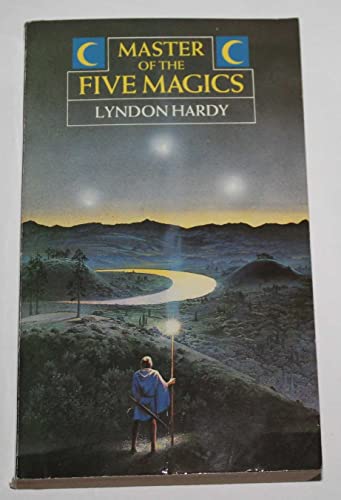 Imagen de archivo de Master of the Five Magics a la venta por ThriftBooks-Atlanta