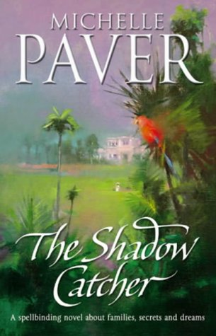 Beispielbild für The Shadow Catcher: A Spellbinding Novel About Families, Secrets and Dreams zum Verkauf von Hippo Books
