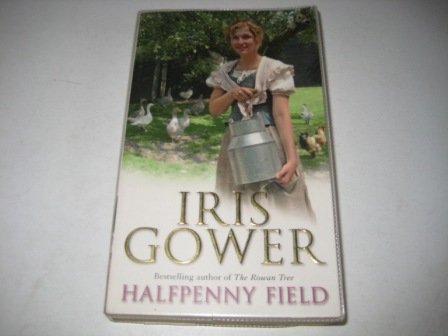 Imagen de archivo de Halfpenny field a la venta por Reuseabook