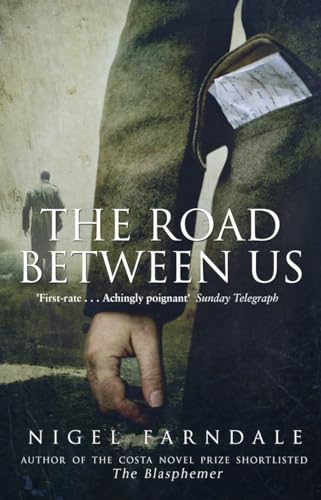 Imagen de archivo de The Road Between Us a la venta por Better World Books