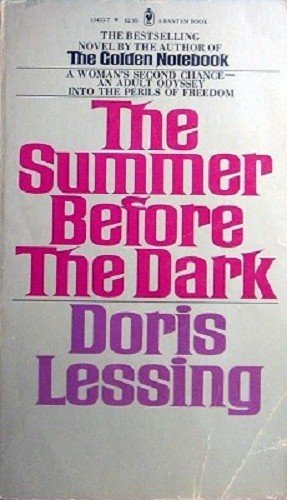 Imagen de archivo de The Summer Before the Dark a la venta por ThriftBooks-Atlanta