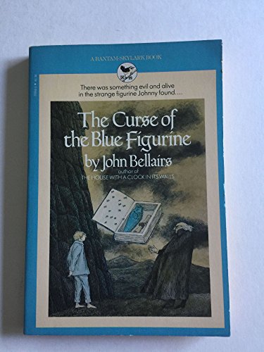 Imagen de archivo de The Curse of the Blue Figurine (A Bantam-Skylark Book) a la venta por Better World Books