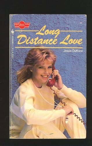 Imagen de archivo de Long Distance Love (Sweet Dreams Series #44) a la venta por Front Cover Books