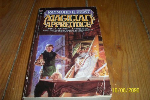 Beispielbild fr Magician: Apprentice (Riftwar) zum Verkauf von Wonder Book