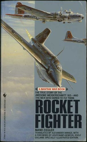 Beispielbild fr Rocket Fighter zum Verkauf von ThriftBooks-Atlanta