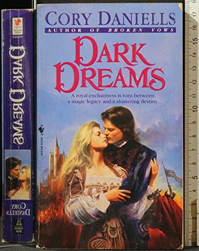 Imagen de archivo de Dark Dreams (Last T'en Trilogy) a la venta por HPB-Diamond