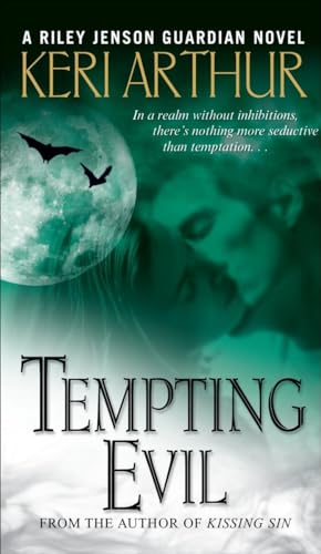 9780553588477: Tempting Evil (Riley Jenson)