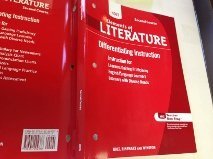 9780554002378: Holt Elements of Literature Second Course Differentiating Instruction