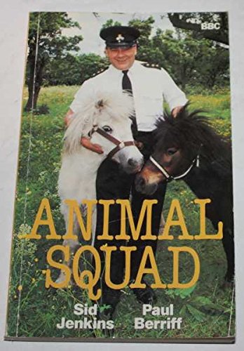 Imagen de archivo de Animal Squad a la venta por AwesomeBooks