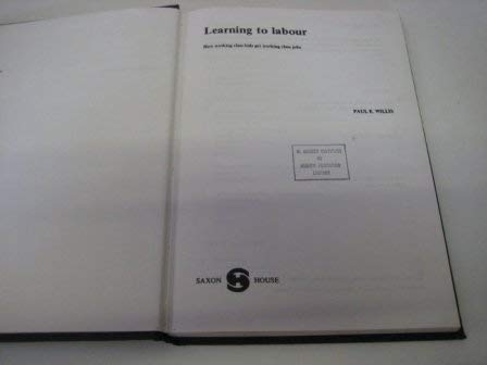 Imagen de archivo de Learning to Labor a la venta por Better World Books